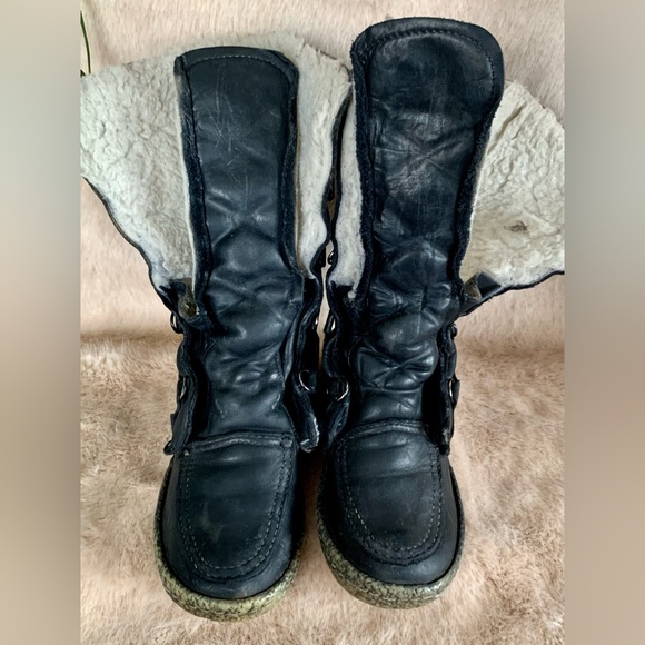 Mukluks black winter boots - Picture 2 of 10